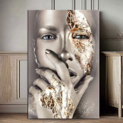 Гласови од Далечината