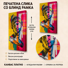 Вчитај ја сликата во галериски мод за гледање, Поп-арт портрет на класична машка скулптура, поделена со вертикални ленти и опкружена со живописни жолти, розови и сини површини.